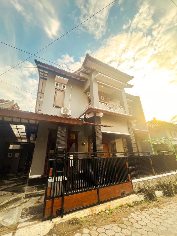 Homestay Kamar Tamu Gedongkiwo Yogyakarta Esterno foto