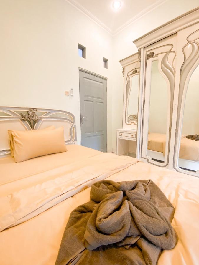 Homestay Kamar Tamu Gedongkiwo Yogyakarta Esterno foto
